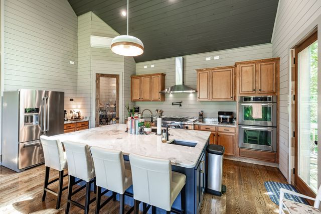 1506 Rock Springs Rd, Bethpage, TN 37022