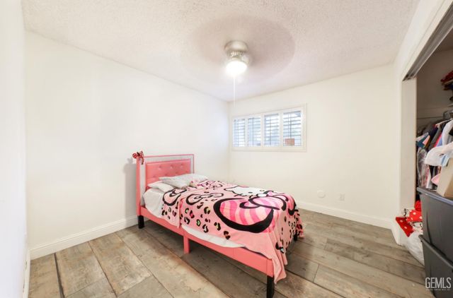 2206 Hasti Acres Drive, Bakersfield, CA 93309