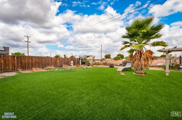 2206 Hasti Acres Drive, Bakersfield, CA 93309