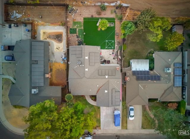 2206 Hasti Acres Drive, Bakersfield, CA 93309