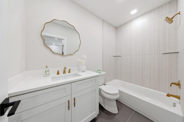 55 CLINTON AVE, Mantua, NJ 08051
