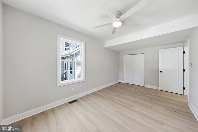 55 CLINTON AVE, Mantua, NJ 08051