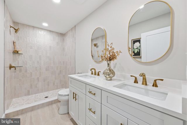 55 CLINTON AVE, Mantua, NJ 08051
