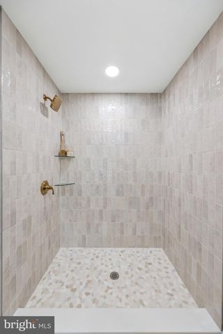 55 CLINTON AVE, Mantua, NJ 08051