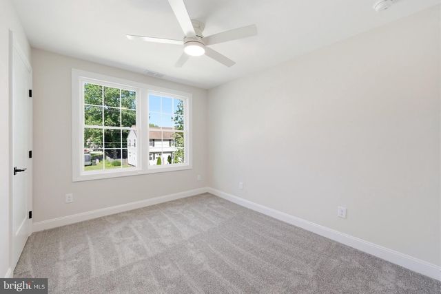 55 CLINTON AVE, Mantua, NJ 08051