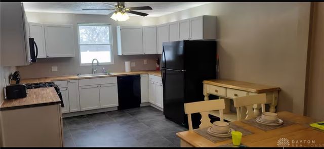 129 Diana Lane, Fairborn, OH 45324