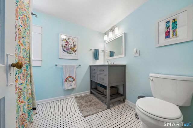 761 Den Road, Stamford, CT 06903