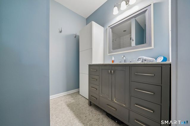 761 Den Road, Stamford, CT 06903