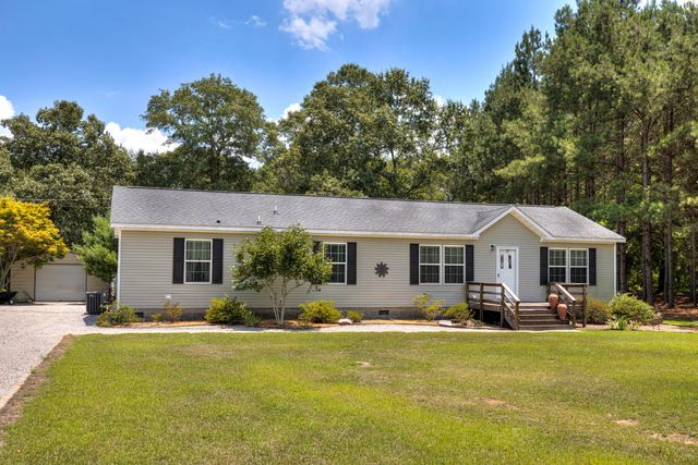 172 Heatleys End Road, Santee, SC 29142