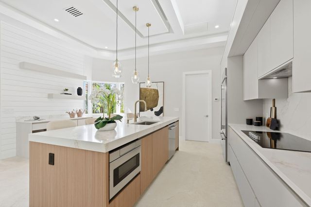 7695 VILLA D ESTE Way, Delray Beach, FL 33446