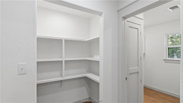 502 Packers Circle, Somerville, TX 77879