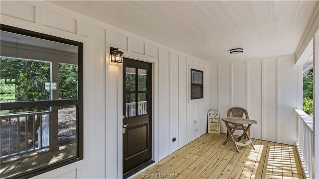 502 Packers Circle, Somerville, TX 77879