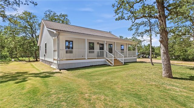 502 Packers Circle, Somerville, TX 77879