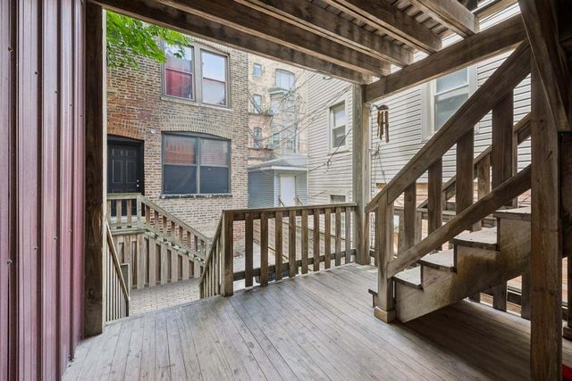464 N Aberdeen Street 1F, Chicago, IL 60642