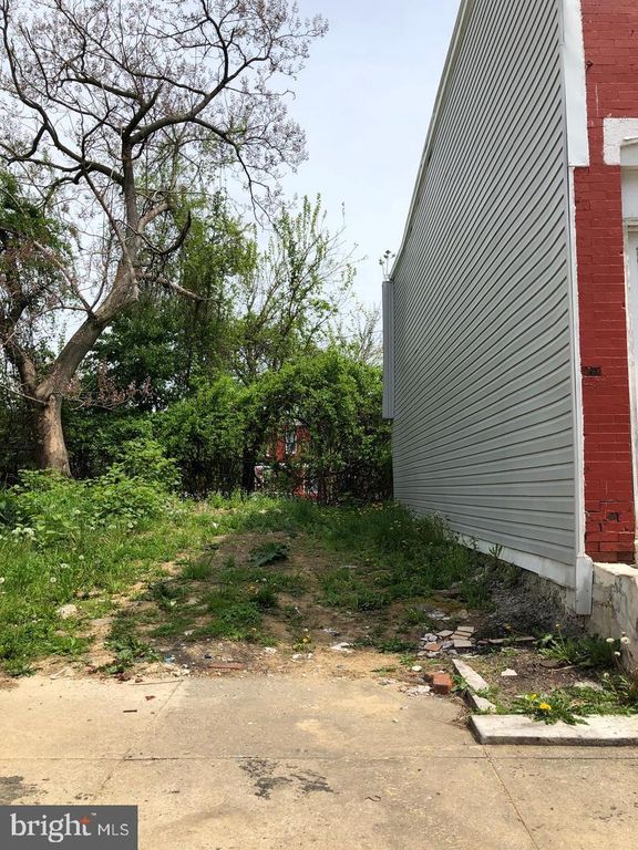 1813 N RINGGOLD ST, PHILADELPHIA, PA 19121 — exterior