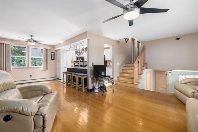 110 Dean Avenue, Smithfield, RI 02917