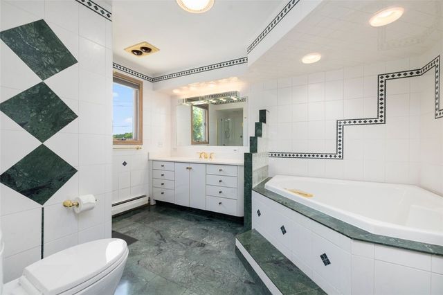 110 Dean Avenue, Smithfield, RI 02917