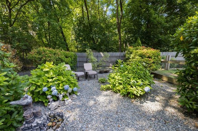 110 Dean Avenue, Smithfield, RI 02917