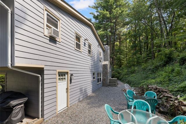 110 Dean Avenue, Smithfield, RI 02917