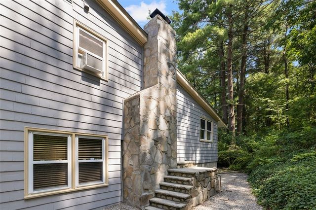 110 Dean Avenue, Smithfield, RI 02917