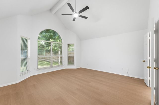 283 Fairwind Trail Drive, Conroe, TX 77385