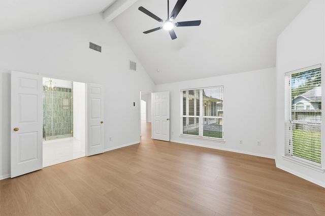 283 Fairwind Trail Drive, Conroe, TX 77385