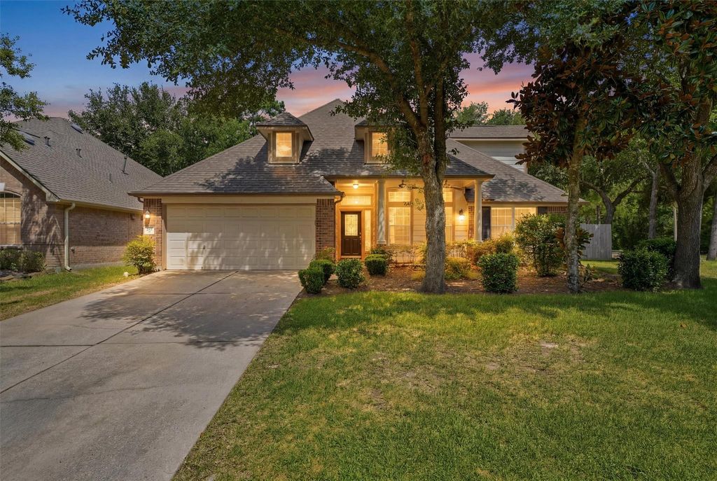 283 Fairwind Trail Drive, Conroe, TX 77385