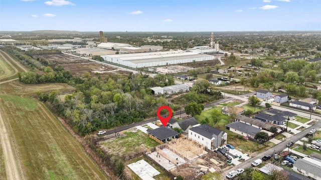 9718 Fillmore Street, Houston, TX 77029