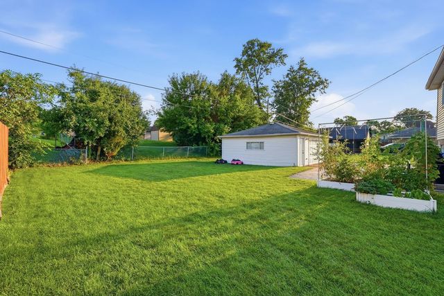 8053 W 88TH Street, Hickory Hills, IL 60457