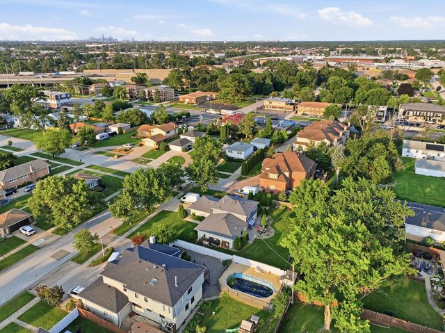 8053 W 88TH Street, Hickory Hills, IL 60457