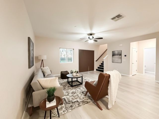 3526 Starflower St, Plumas Lake, CA 95961