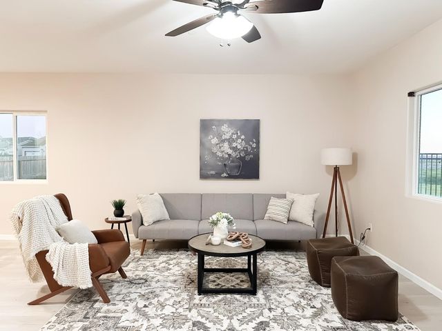 3526 Starflower St, Plumas Lake, CA 95961