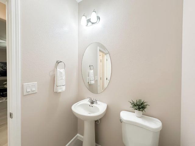 3526 Starflower St, Plumas Lake, CA 95961