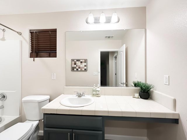 3526 Starflower St, Plumas Lake, CA 95961