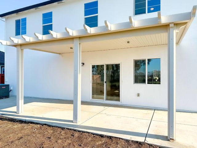 3526 Starflower St, Plumas Lake, CA 95961