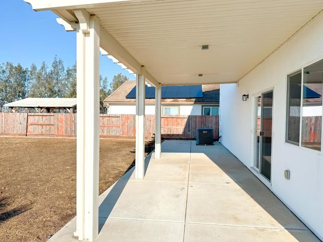 3526 Starflower St, Plumas Lake, CA 95961