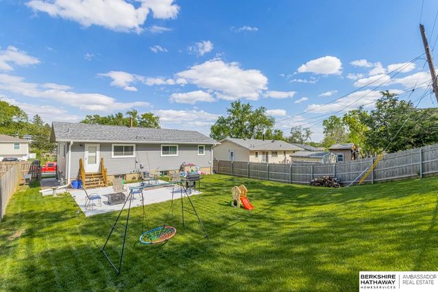 7310 Chandler Acres Drive, Bellevue, NE 68147