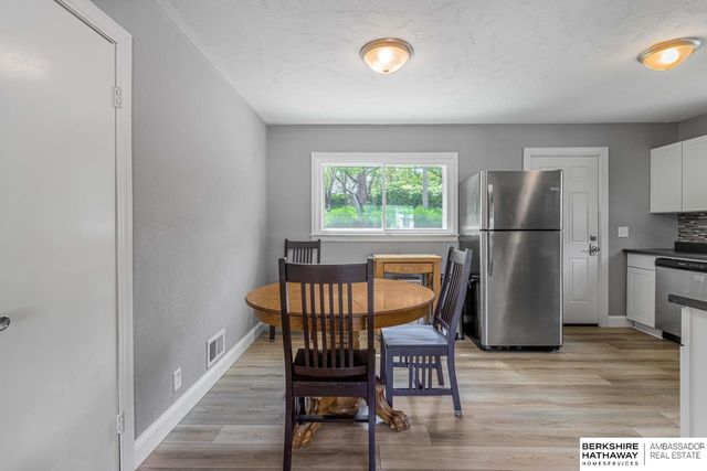 7310 Chandler Acres Drive, Bellevue, NE 68147