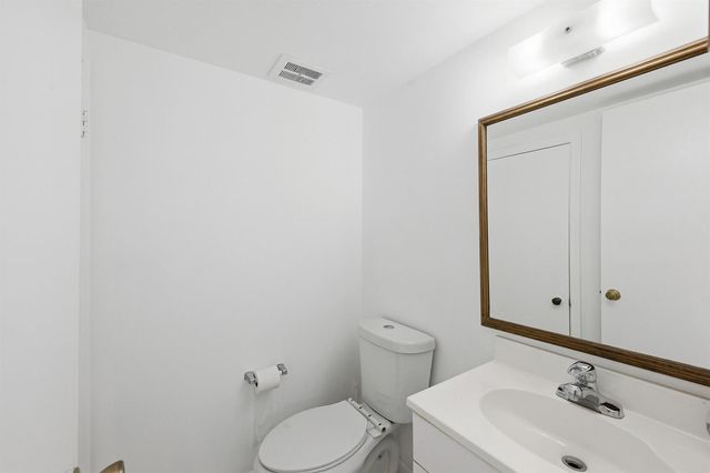 67 NE 20th Court 6h, Wilton Manors, FL 33305