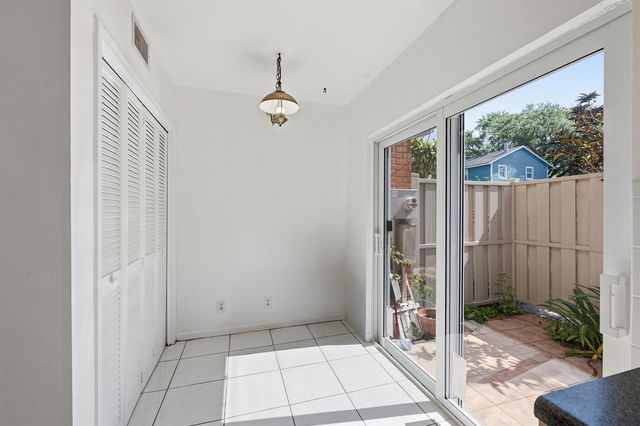 67 NE 20th Court 6h, Wilton Manors, FL 33305