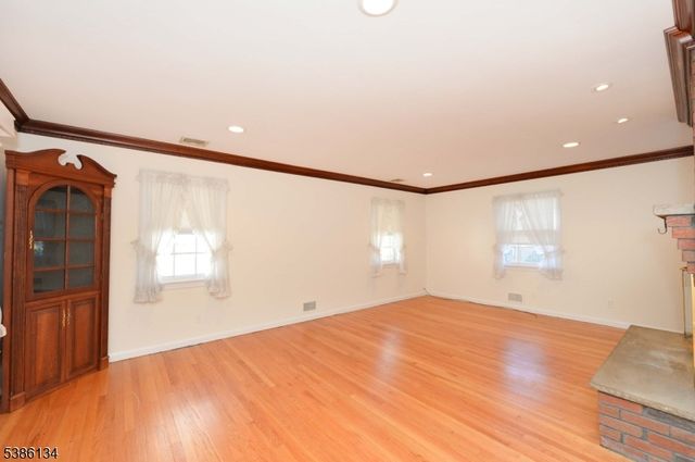 207 Degray St, North Haledon Boro, NJ 07508