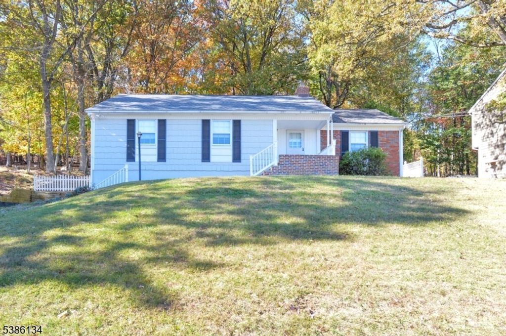 207 Degray St, North Haledon Boro, NJ 07508