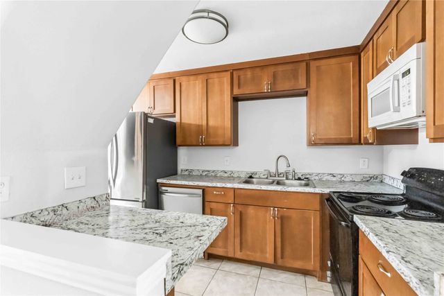 9809 Walnut Street E-107, Dallas, TX 75243