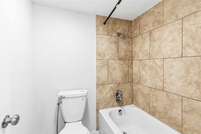 9809 Walnut Street E-107, Dallas, TX 75243