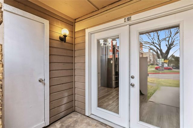 9809 Walnut Street E-107, Dallas, TX 75243