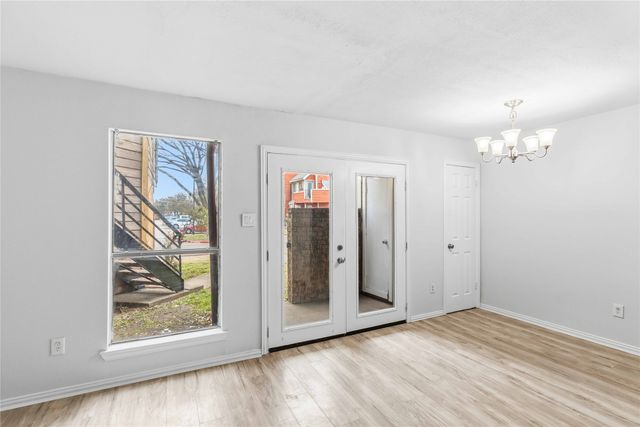 9809 Walnut Street E-107, Dallas, TX 75243