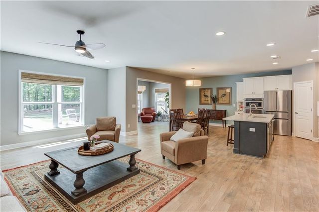6580 Red Hawk Way, Hoschton, GA 30548