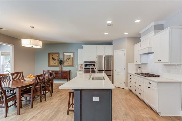 6580 Red Hawk Way, Hoschton, GA 30548
