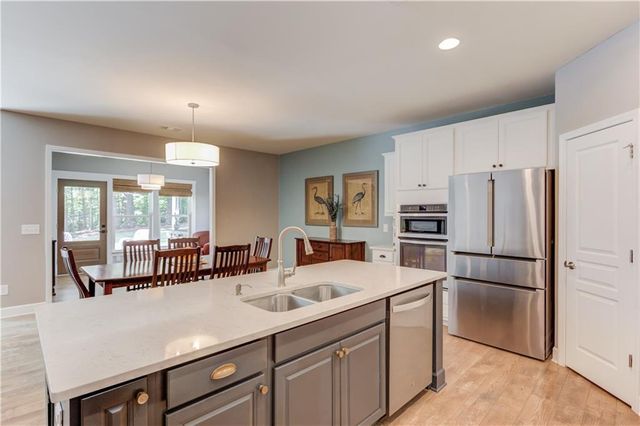 6580 Red Hawk Way, Hoschton, GA 30548