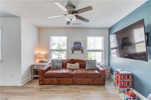 6580 Red Hawk Way, Hoschton, GA 30548